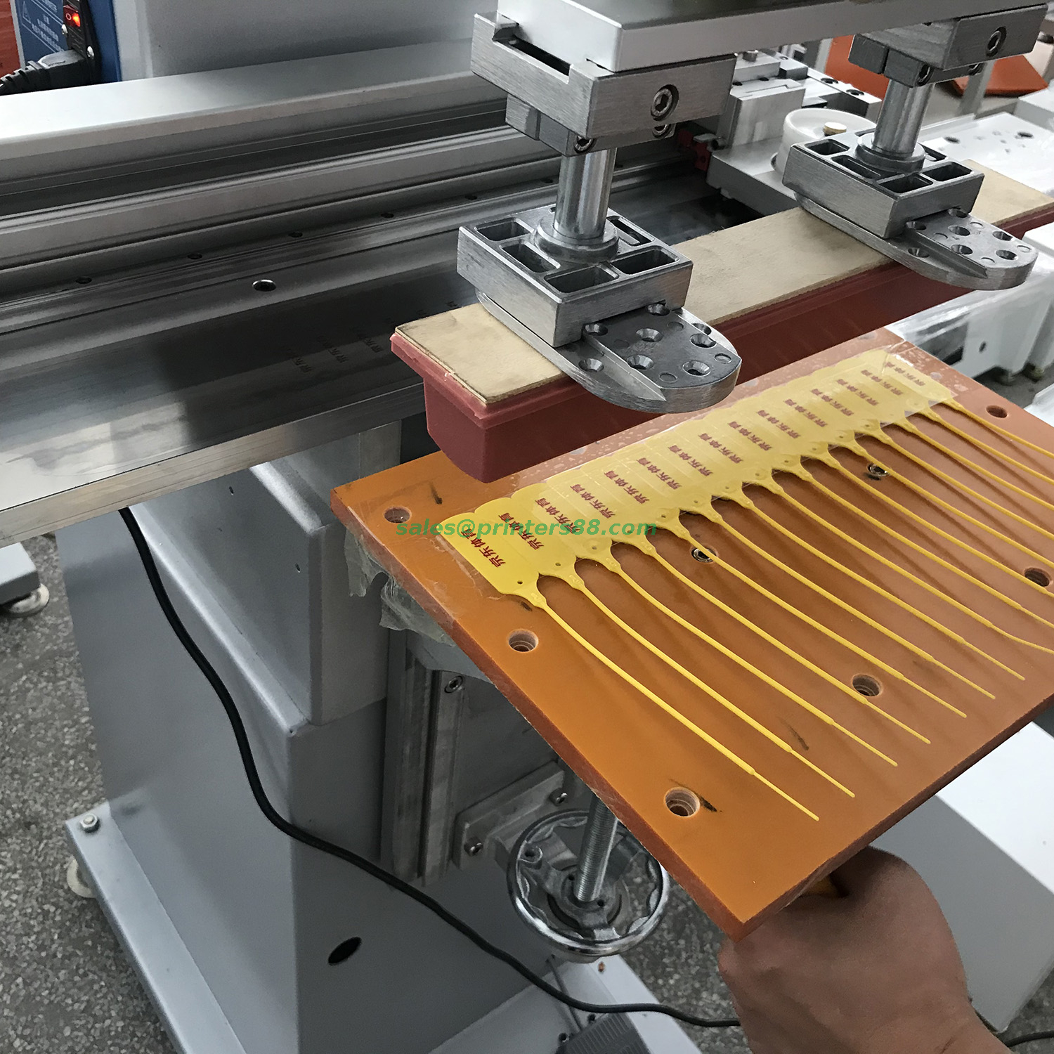Pad Printing Machine for Plastic Strip Seals (P1/KR)