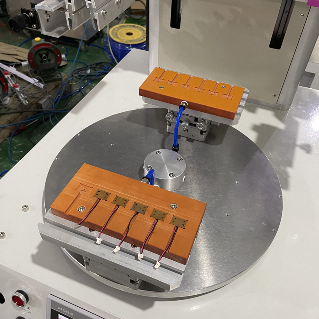 Semi Automatic Rotary Silk Screen Printer ( HX-600R/2)